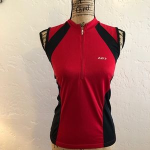 LG active sports wear with pockets, size small